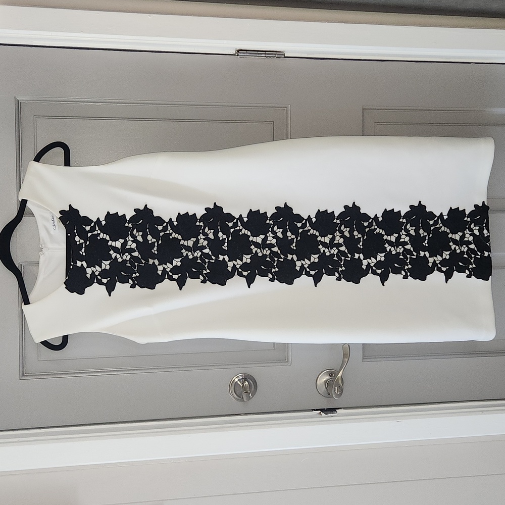 Calvin Klein Black and White Floral Front Panel Midi Dress Sz. 14 EUC